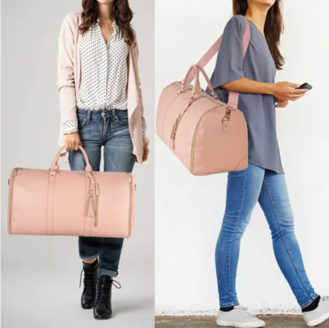 Foldable Travel Bag Pink in use